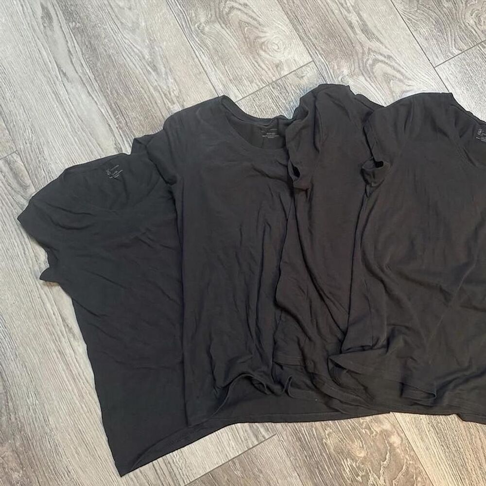 Time-and-tru Women's Black T-shirt